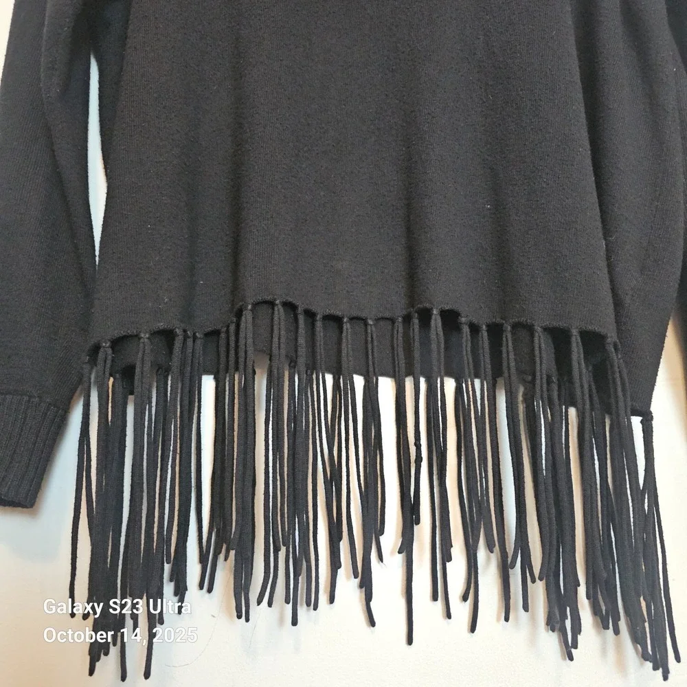 Michael Kors Women's Turtleneck‎ Sweater Bottom Fringe Size Large Black